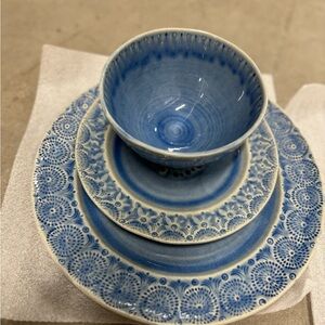 Anthropologie dish set (12 pieces)